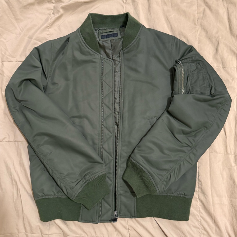 Uniqlo Jacket Men’s Size S - Army Green Bomber Ribbed Cuffs Full Zip